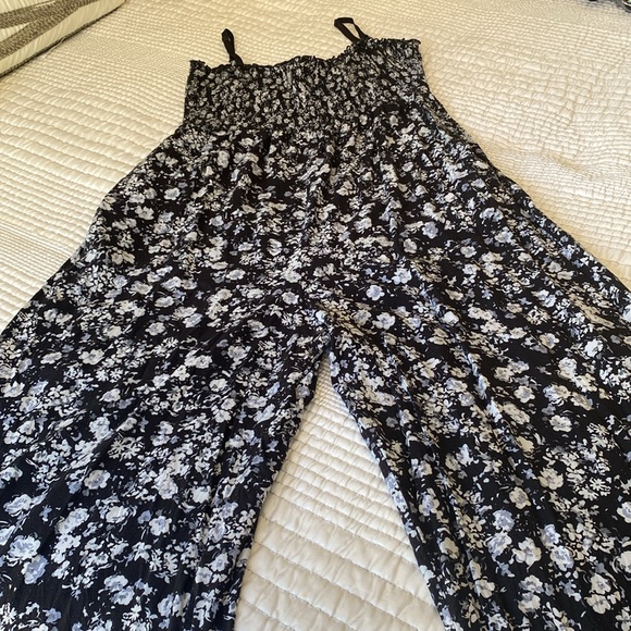 Jumpsuit-XL - Picture 11 of 12